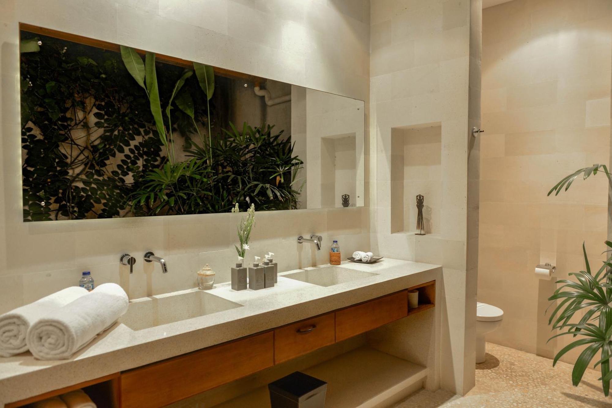 Nyaman Villas Seminyak Exterior photo