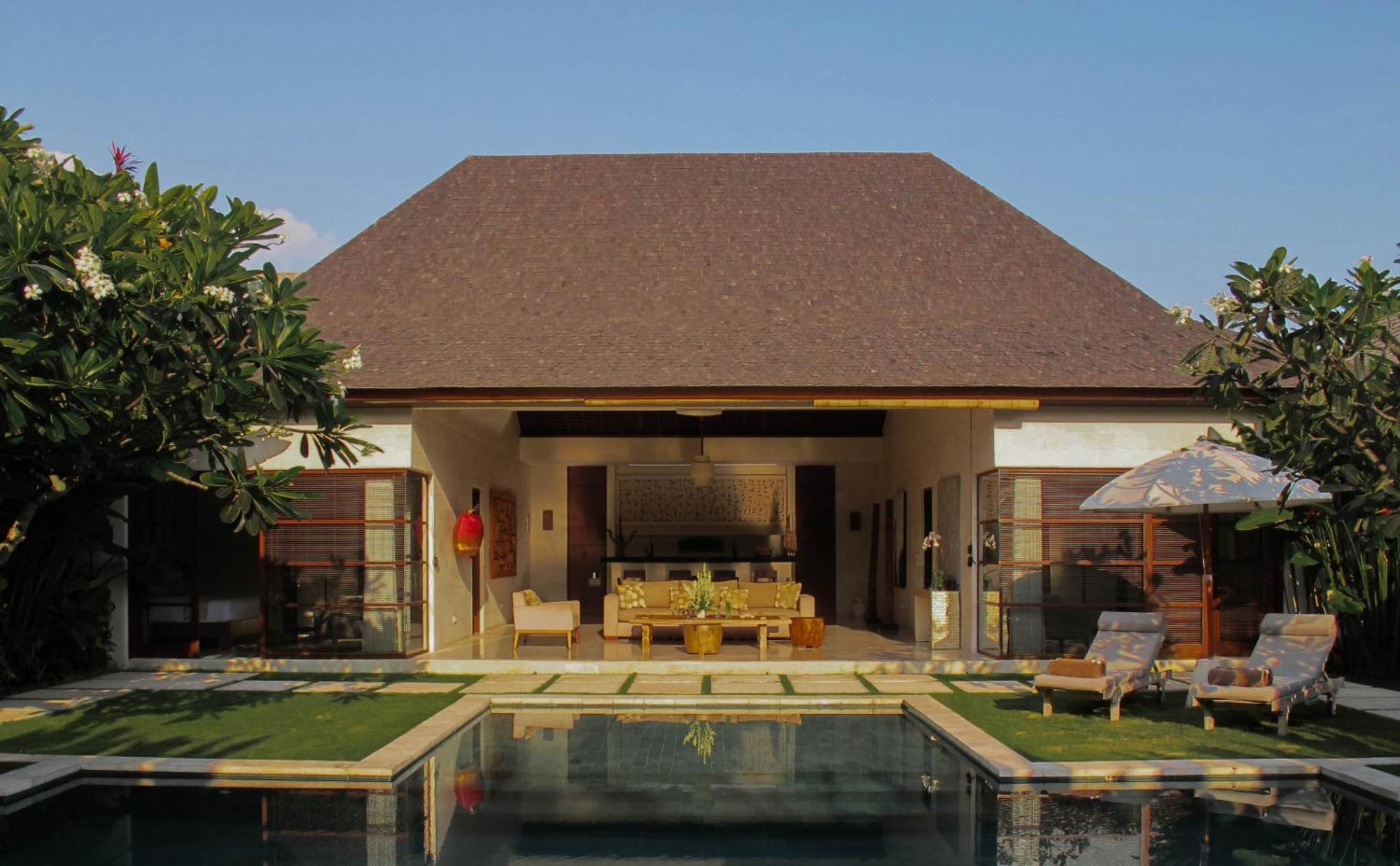 Nyaman Villas Seminyak Exterior photo