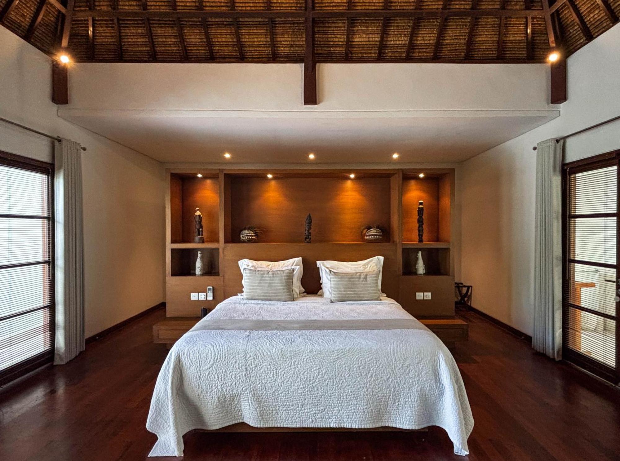 Nyaman Villas Seminyak Exterior photo